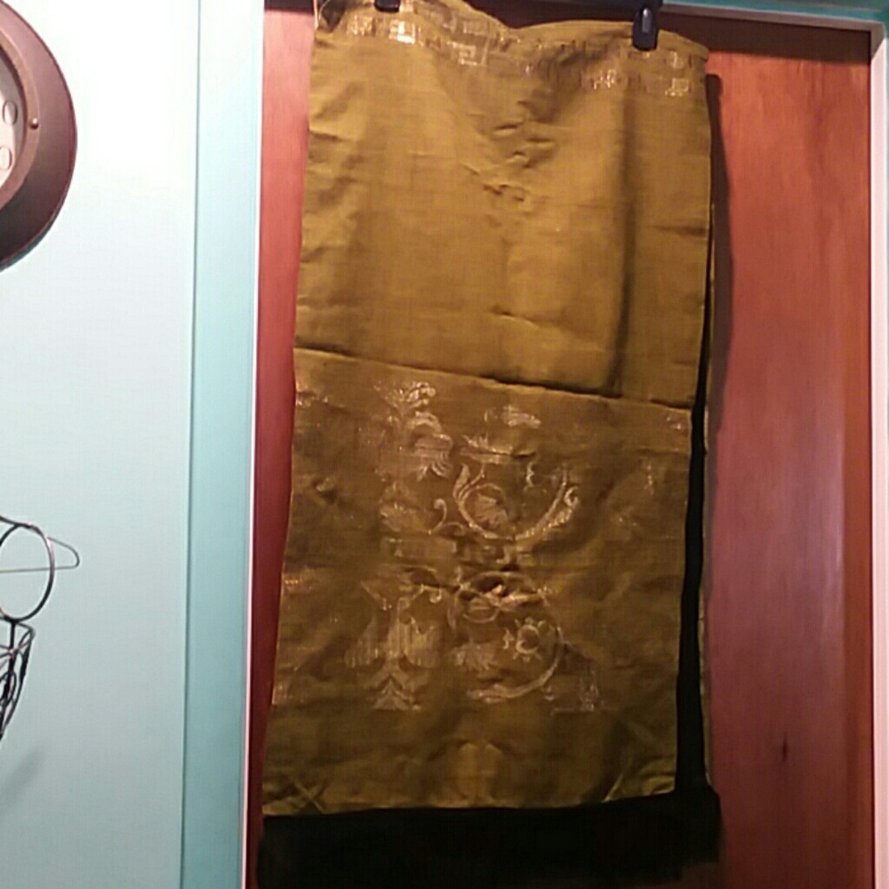 Interesting Shawl View 3